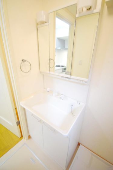 洗面設備　弊社は都内全域の物件をご紹介可能です！