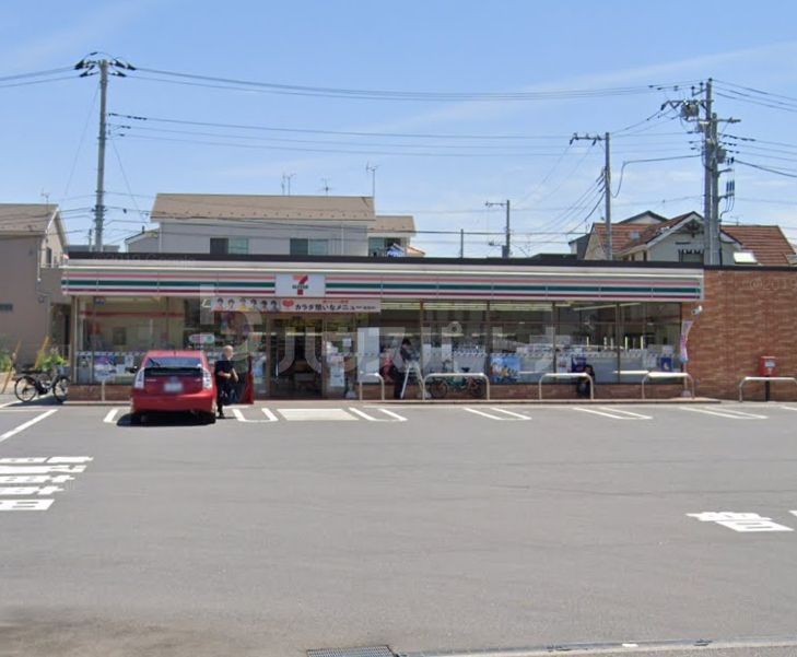 コンビニ　セブンイレブン新鎌ケ谷3丁目店（コンビニ）まで390m
