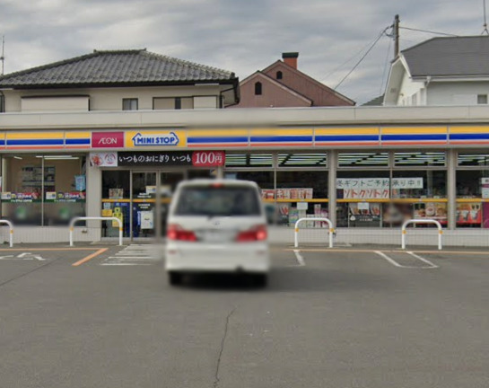 コンビニ　ミニストップ（コンビニ）まで423m
