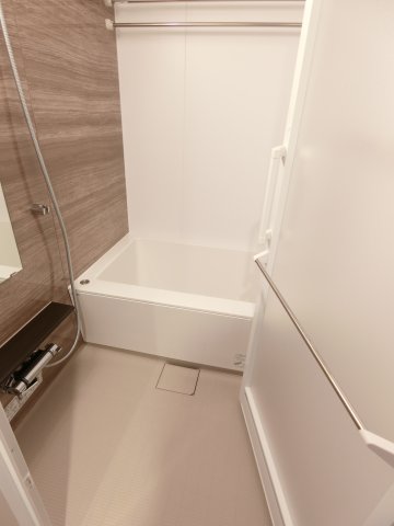 バス・シャワールーム　他のお部屋の参考写真となります。