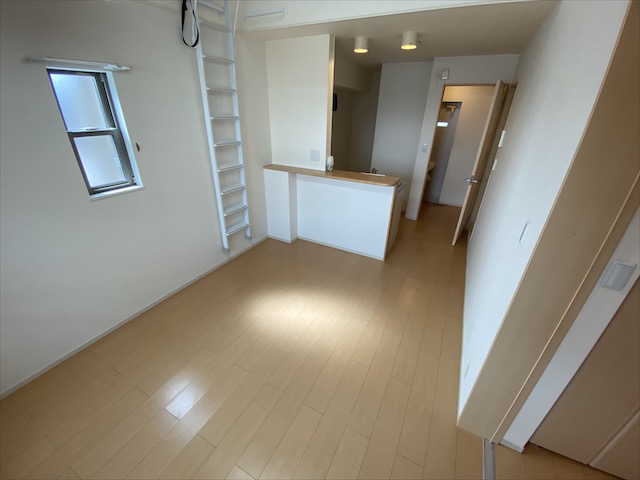 居室・リビング　２面採光の明るいお部屋です。