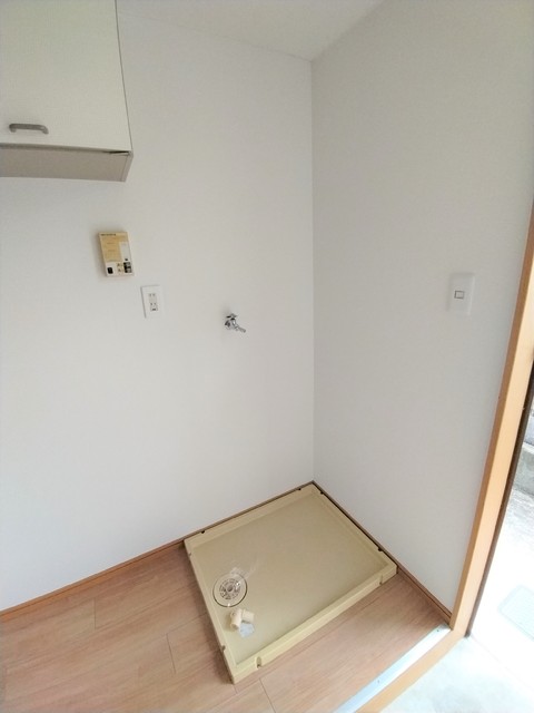 その他設備　★室内洗濯機置き場です★※同タイプ参考写真