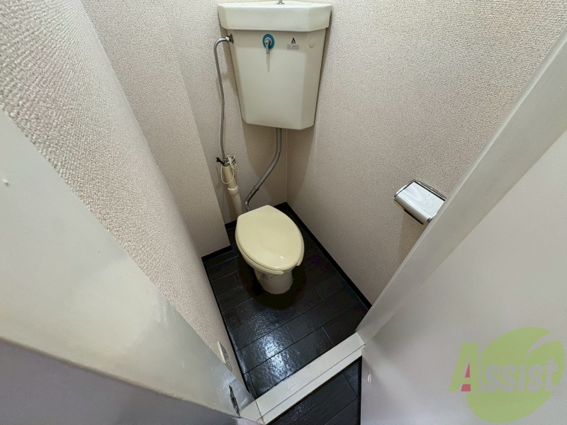トイレ　こちらはトイレです。清潔感があり、安心して使用できます。
