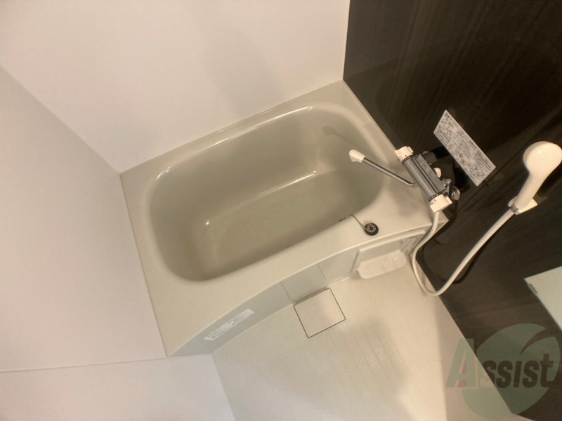 バス・シャワールーム　お風呂です。ゆっくりお風呂につかるのも体に良いですね～