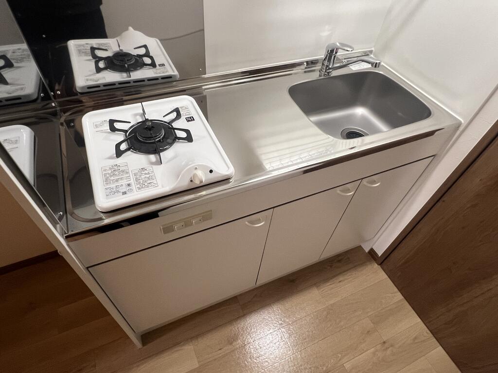 キッチン　※別号室の参考写真となります。