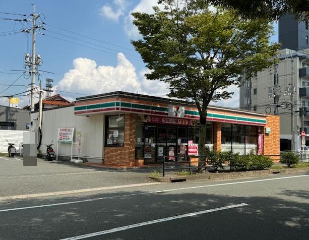コンビニ　セブンイレブン山口白石店（コンビニ）まで831m