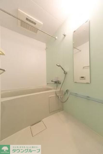 バス・シャワールーム　※写真は同タイプ住戸です。