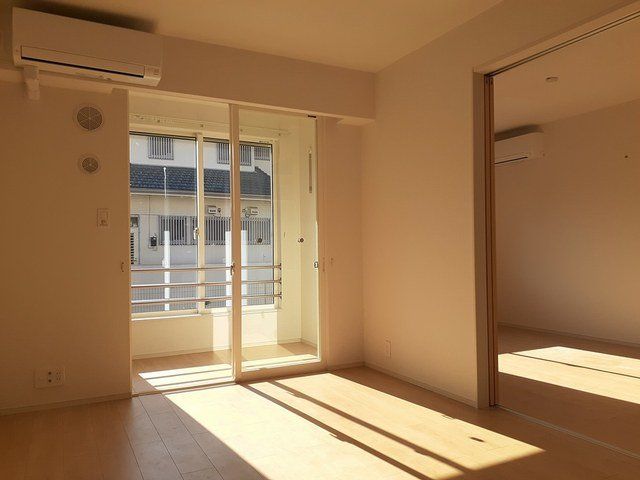 居室・リビング　収納
