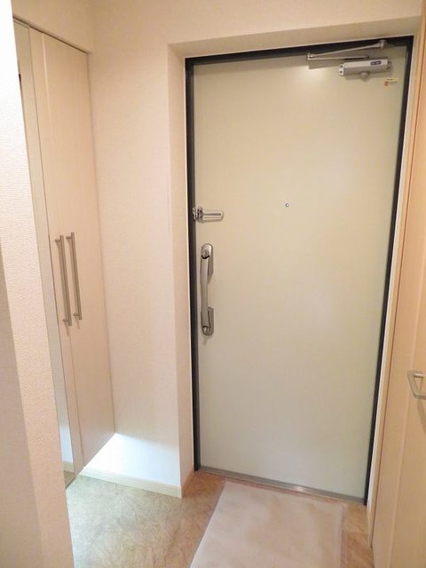 玄関　玄関です！シューズボックス有ります！