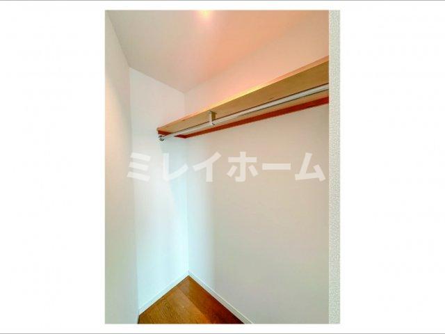 収納　同建物内、別のお部屋の参考写真になります。