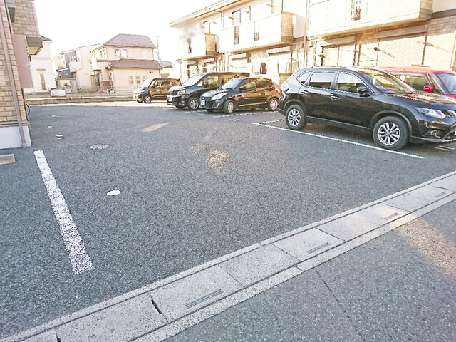 駐車場　駐車場