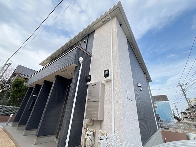 建物外観　築浅アパート♪