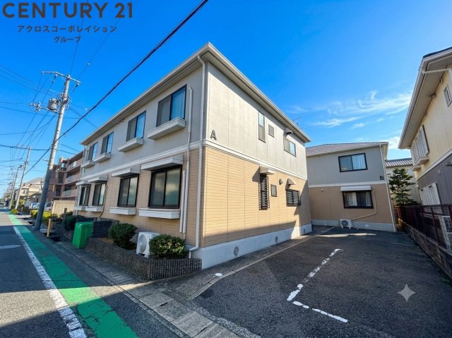 建物外観　TVモニター付きインターホン完備☆