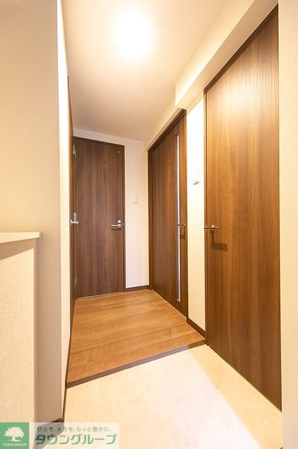 玄関　※写真は同タイプ住戸です。