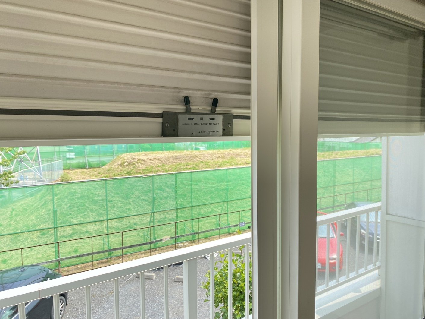 セキュリティ　☆防犯シャッター付き★