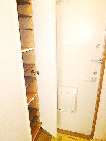 玄関　★お問い合わせはタウンハウジングまで★