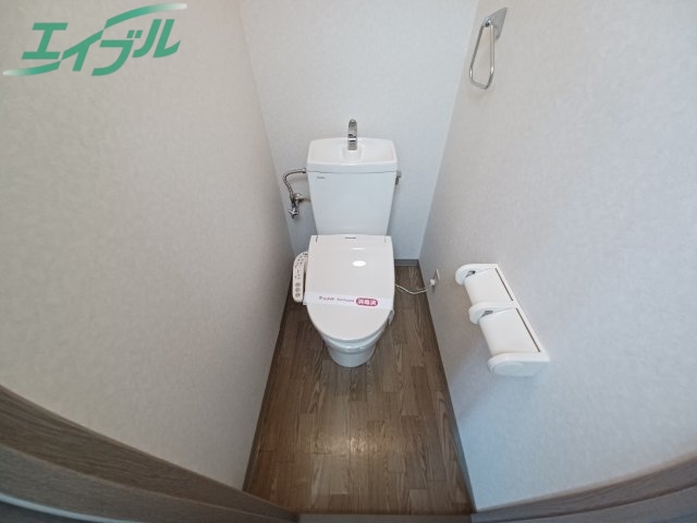 トイレ　同物件別室の画像です