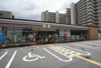 コンビニ　セブンイレブン 大阪長原駅北店（コンビニ）まで476m