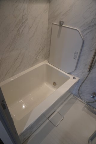 バス・シャワールーム　お風呂で日々の疲れを落としましょう