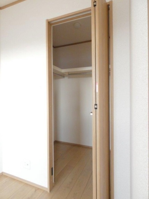 収納　図面と現状に相違がある場合には現状を優先