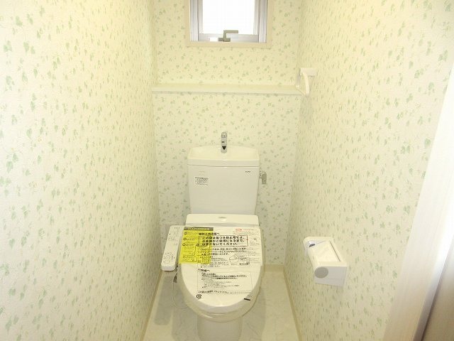 トイレ　※同物件別号室参考写真