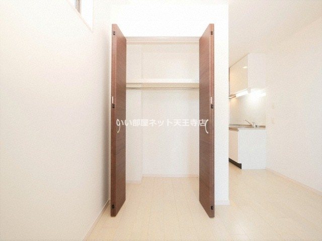 F asecia ENIFの内装写真