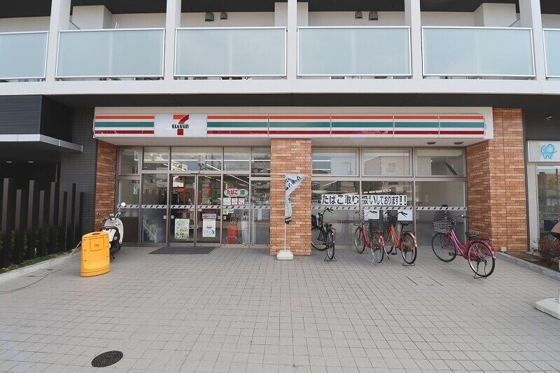コンビニ　セブンイレブン地下鉄小路駅東店（コンビニ）まで98m