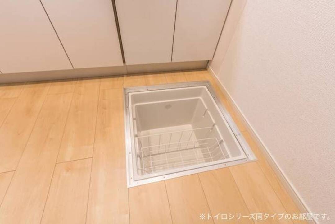 収納　床下収納
