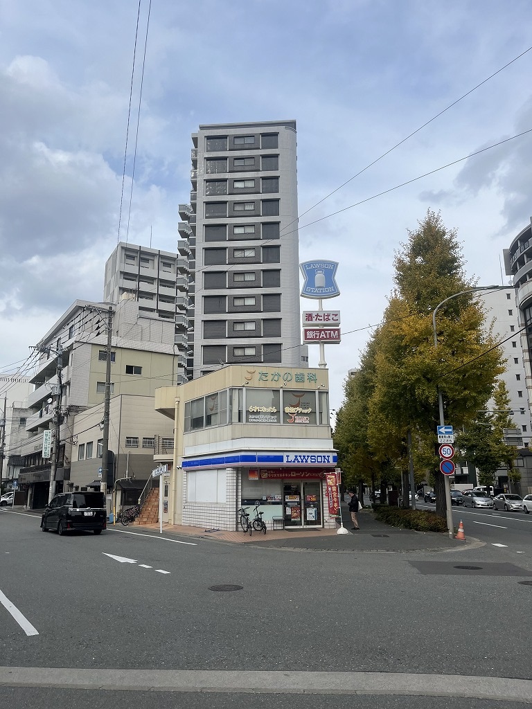 コンビニ　ローソン博多美野島2丁目店（コンビニ）まで213m