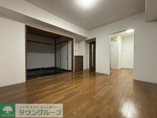 メゾンドベール早稲田3の居間写真