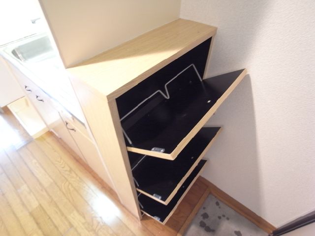 その他設備　下駄箱