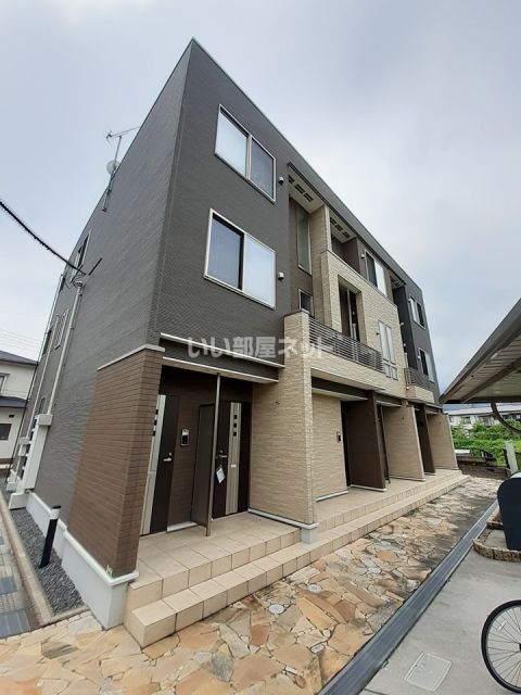 ＪＲ山陽本線 五日市駅 バス乗車時間：13分 最寄りバス停で下車 徒歩3分 築10年
