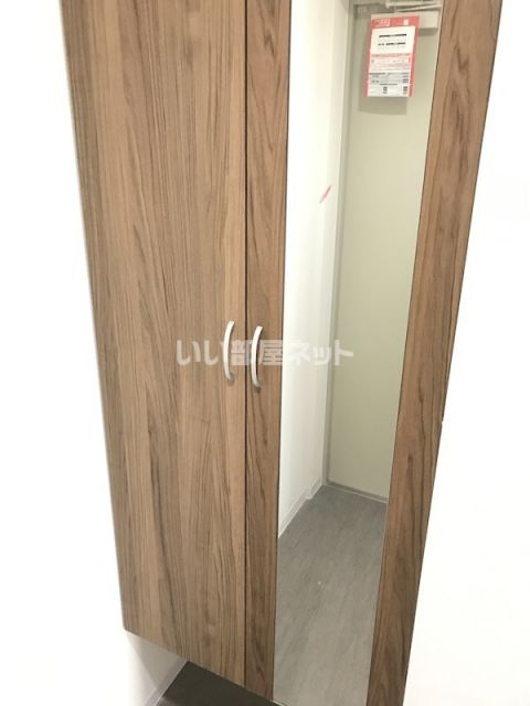 南海本線 堺駅 徒歩11分 8階建 築12年の玄関写真