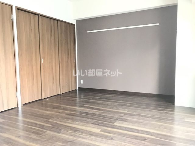 南海本線 堺駅 徒歩11分 8階建 築12年の居間写真