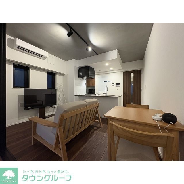 居室・リビング　※家具・家電の備え付けはありません