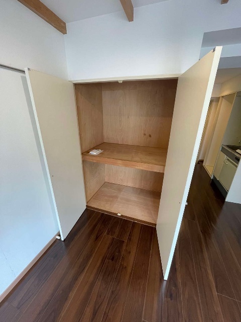 収納　※同物件別号室の参考写真です。