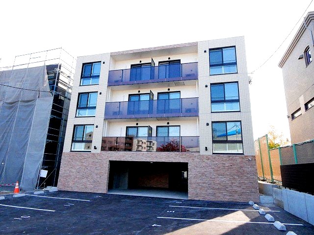 建物外観　☆福住駅徒歩8分☆