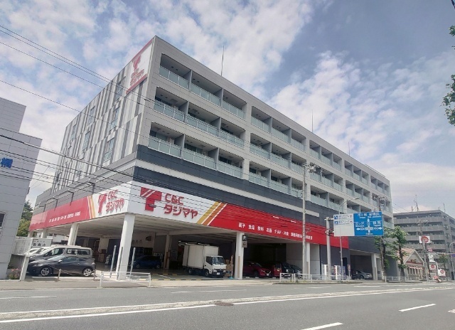 建物外観　オートロック完備
