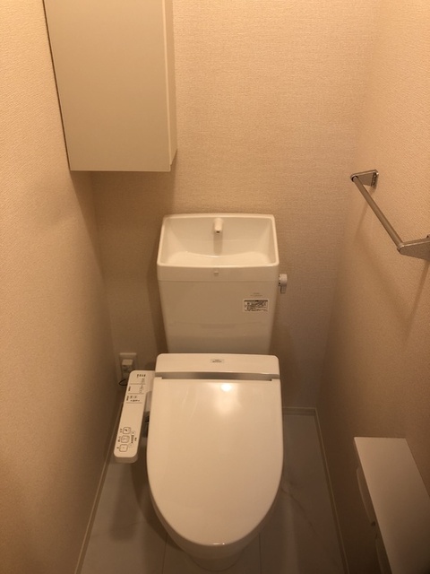 トイレ　１０３　トイレ