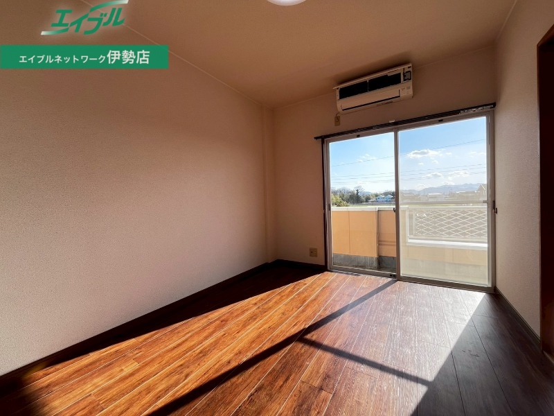 居室・リビング　別部屋参考写真