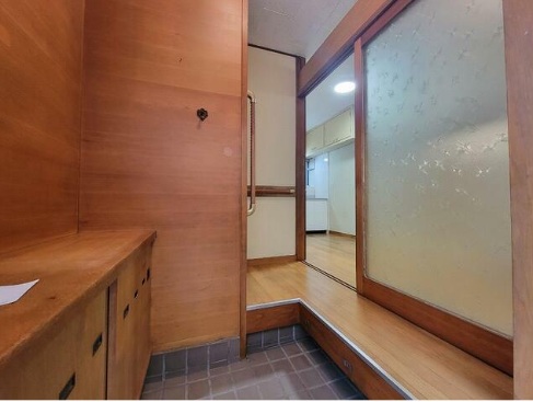 南長崎3-13 賃貸戸建の玄関写真