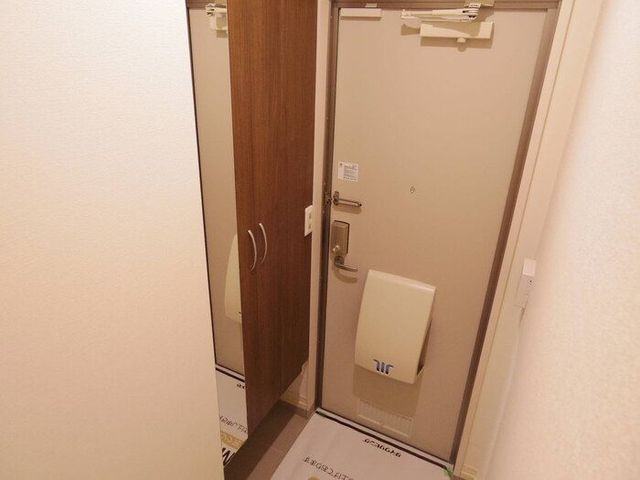 つくばエクスプレス みどりの駅 徒歩18分 2階建 築10年の玄関写真