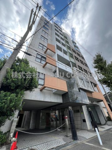 建物外観　落ち着いた雰囲気の外観です