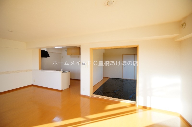 居室・リビング　同型別部屋写真