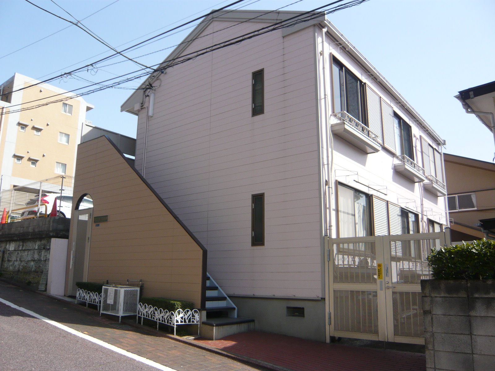 【カミール洗足池の建物外観】