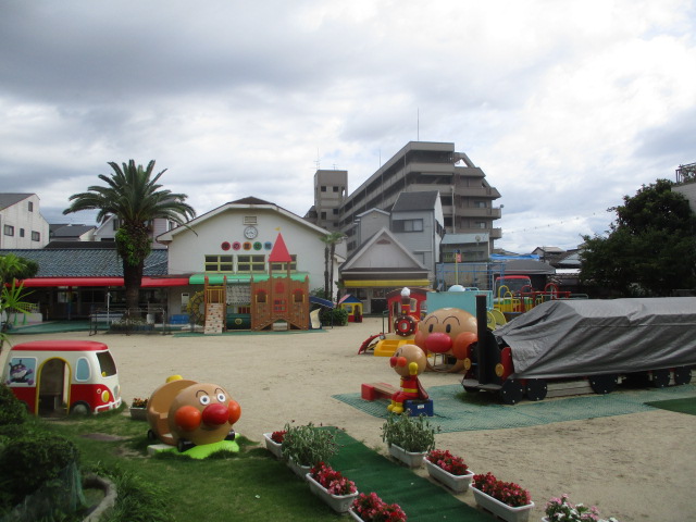 幼稚園・保育園　岸の里幼稚園（幼稚園・保育園）まで379m