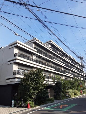 東京都中野区弥生町１（マンション）の賃貸物件の外観