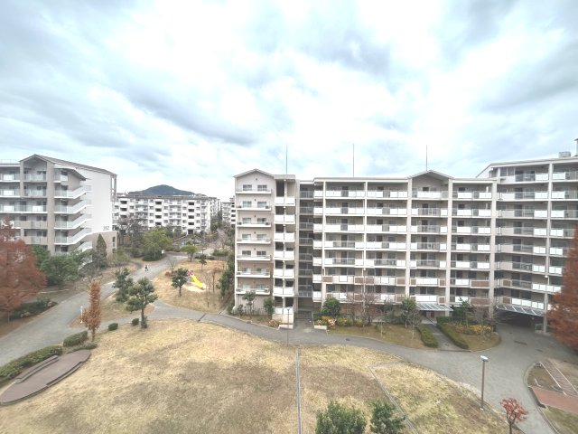 【神戸市須磨区中落合のマンションの眺望】