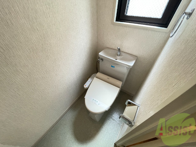 【神戸市垂水区城が山のマンションのトイレ】