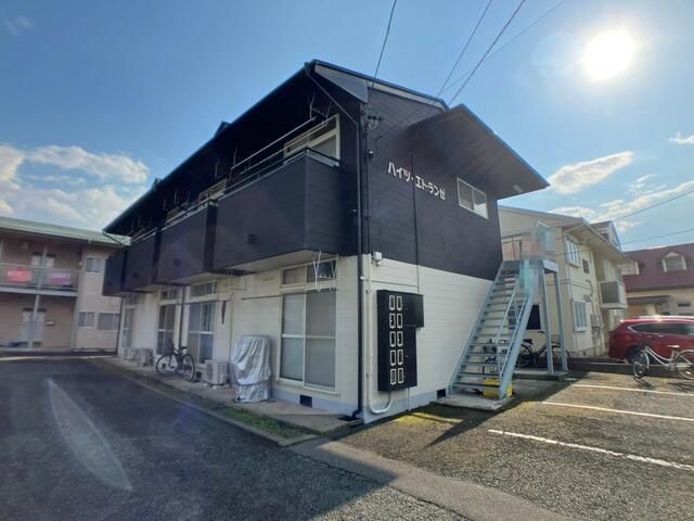 【ハイツエトランゼみこと川　Ｂの建物外観】